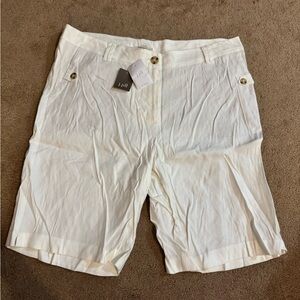 ⭐️ J Jill Women’s shorts size 14. NWT